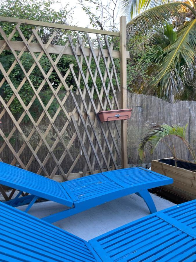 2 Bungalows Au Bord De La Plage De Montal A Moule Loues Individuellement Ou Ensemble Le Moule Kültér fotó
