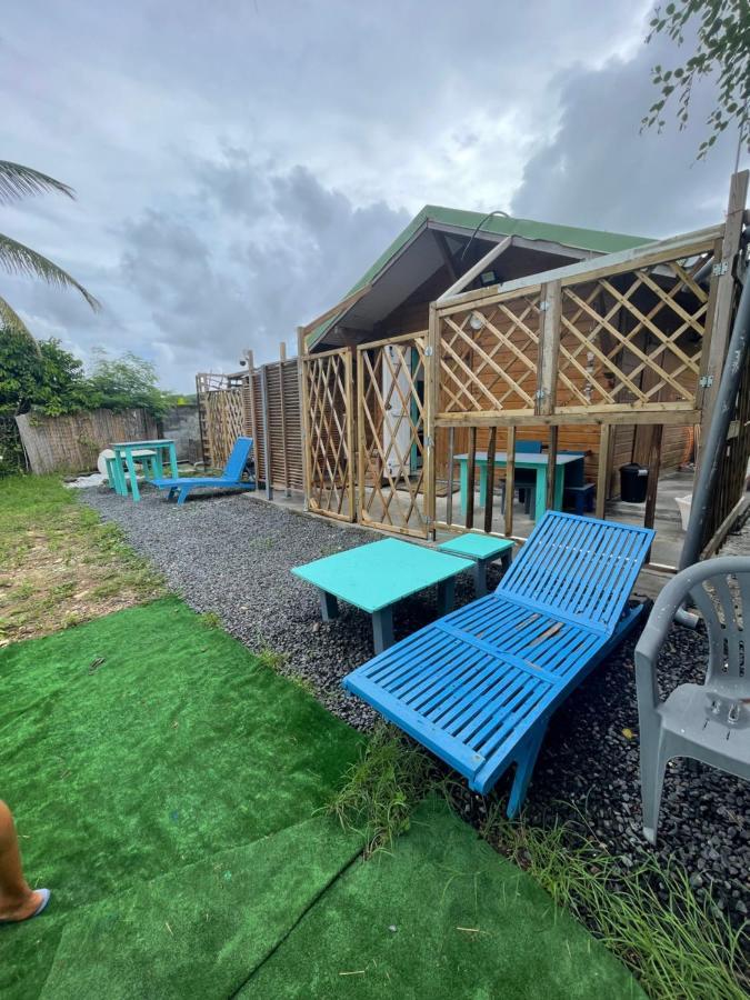 2 Bungalows Au Bord De La Plage De Montal A Moule Loues Individuellement Ou Ensemble Le Moule Kültér fotó