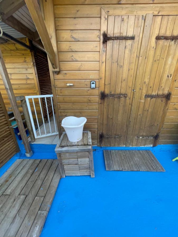 2 Bungalows Au Bord De La Plage De Montal A Moule Loues Individuellement Ou Ensemble Le Moule Kültér fotó